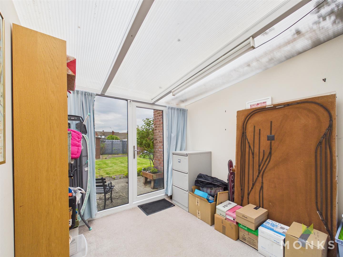 12 Powis Avenue, Oswestry, SY11 2JS For Sale